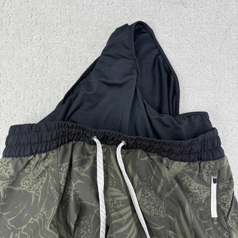 Vuori Clementine Olive Green Tropical Print - Picture 4 of 16